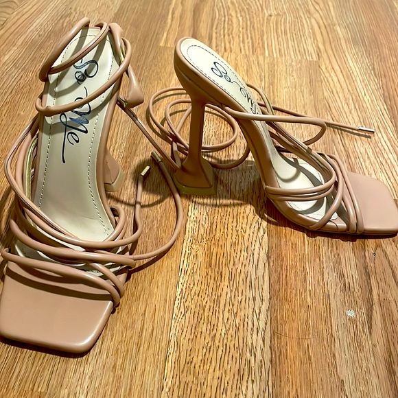 Nude strappy heels - Picture 2 of 7